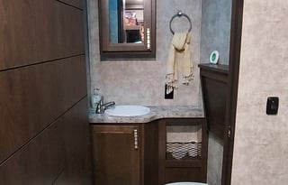 2019 Highland Ridge TWO Bath Sleeps 10