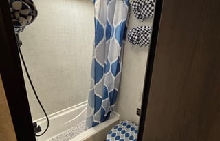 Cozy Country Bunkhouse for Couples or Families