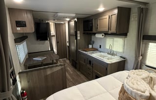 Brand NEW RV! 2021 Gulf Stream 24BH W Solar