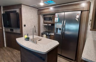 2019 Highland Ridge TWO Bath Sleeps 10