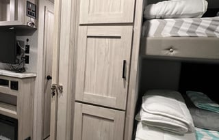 Pocono Camping: Big Family, Zero Hassle!!