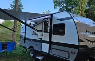 Jayco Jay Flight SLX 7 184BS Travel Trailer