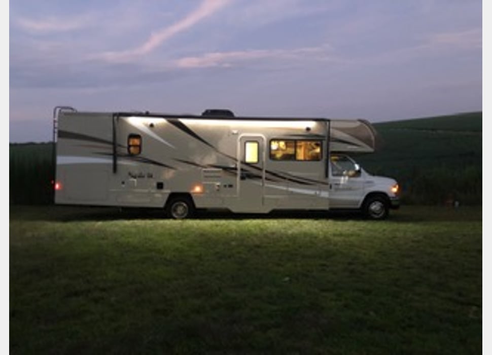 Class C Motor Home rentals in Englewood