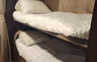 2018 Thor Freedom Elite 30FE Class C RV- Sleeps 10