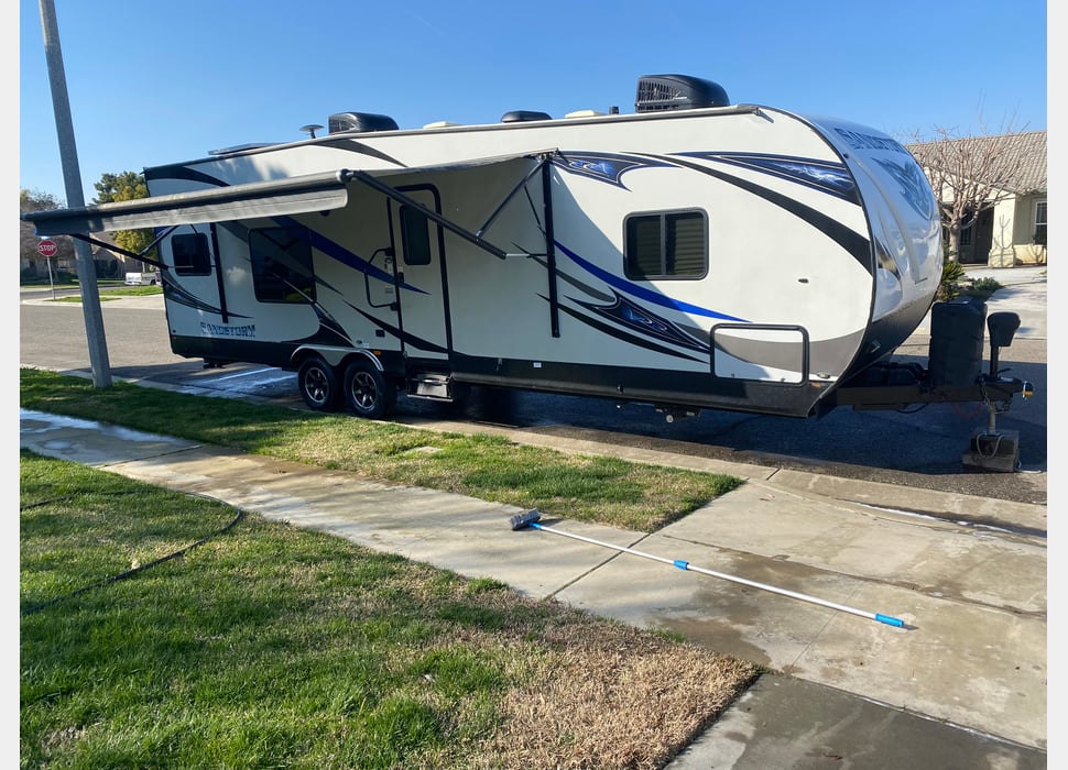Toy Hauler rentals in Bishop