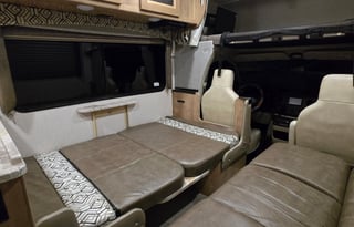 Explore in Comfort - Pet Friendly & Fully Stocked!