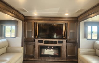 2018 Keystone RV Montana High Country 374FL