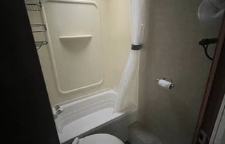 Fifth Wheel's A Charm