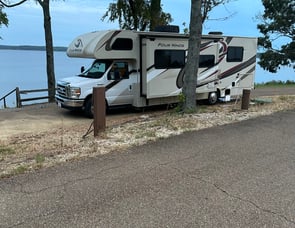 Thor Motor Coach Four Winds 28Z