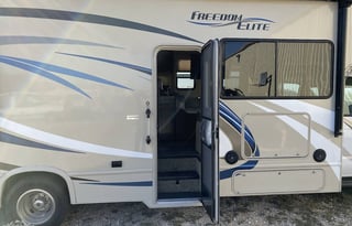 2018 Freedom Elite Thor - NO BURNING MAN RENTALS