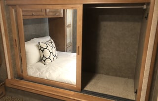 2015 ITASCA Sunstar 27N - FULLY STOCKED