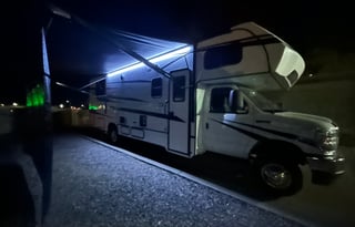 C-1 "Dragonfly" Luxury Class-C Camping!! Sleeps 7