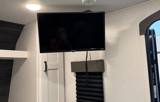 2022 Modern Pet friendly Keystone Hideout