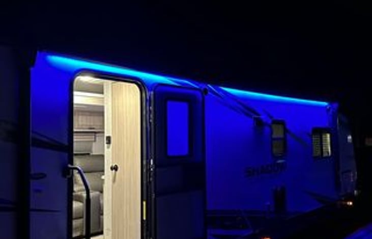 When the sun goes down you can rest easy knowing you'll be able to see with these bright LED lights and undercarriage lights beneath the stares.