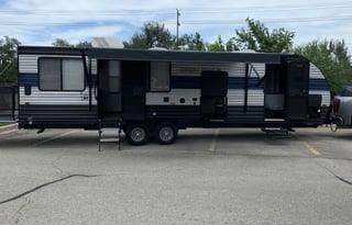 Adventure Ready 2022 ForestRiver - Toy Hauler