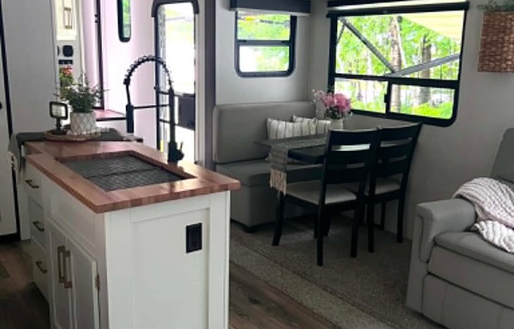 Kitchen/Dinette