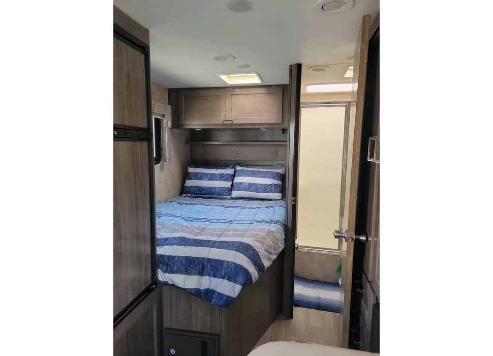 Class C Motor Home rentals in Fillmore