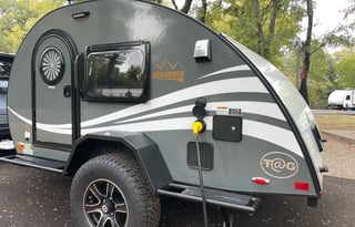 Pet Friendly Teardrop Camper with A/C and *Heater*