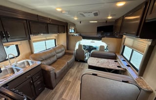Beautifully maintained & spacious adventure RV