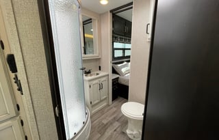 (Unit 1) 2022 Jayco with bunks!