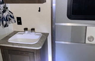 Festival&Pet Friendly Fifth Wheel