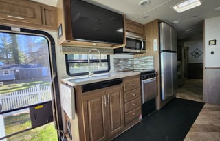 2020 Forest River RV Georgetown -2 full bathrooms!