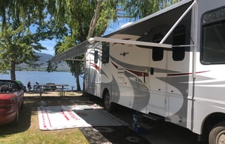 A La Vie (To Life) RV Rental