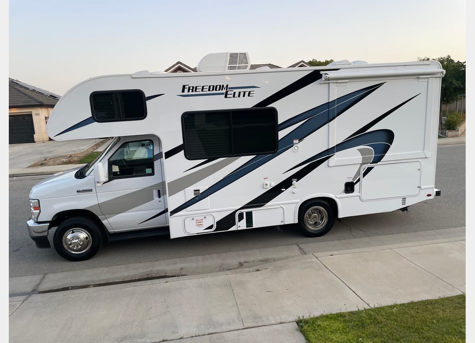 Class C Motor Home rentals in Las Vegas