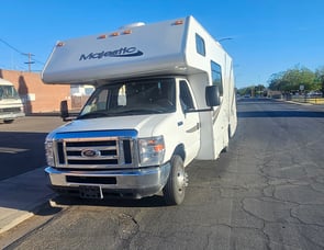 Thor Motor Coach Four Winds 23U