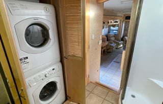 John's 38' OFF GRID SOLAR Fifth Wheel