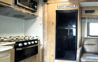 2020 Coachmen Leprechaun