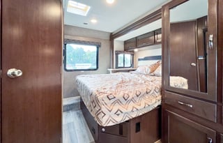 2020 Thor Motor Coach Freedom Elite