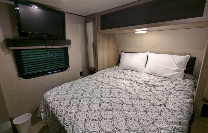 Bedroom with Queen Bed