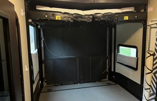 Keystone Carbon Toy Hauler