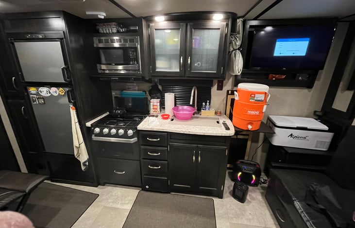 Interior seen as seen when you enter the rig.