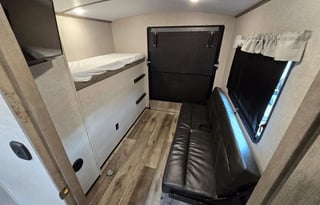 Keystone Outback 335CG