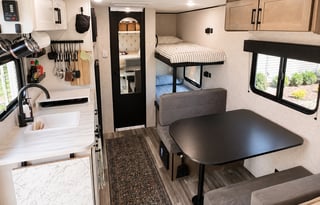 21ft Jayco • Easy tow • Fully Stocked • New Bed