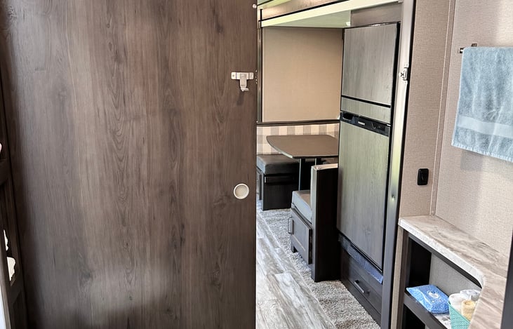 Sliding bathroom door with lock