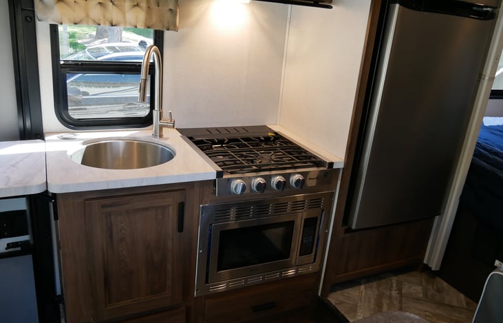Kitchen with countertop extension