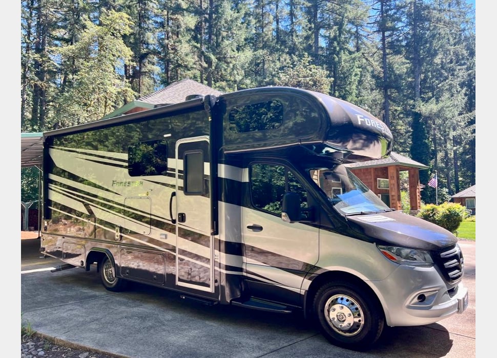 Class C Motor Home rentals in Vancouver