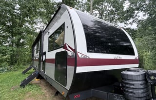Family camper for 10 with all the comforts of home