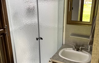 Beautiful Forest River 23FL, Sleeps 8, Open Layout