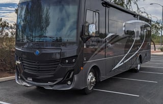 2021 Holiday Rambler Invicta 34MB