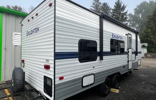 2021 Gulfstream Enlighten