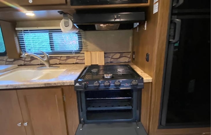 Stove-oven and microwave