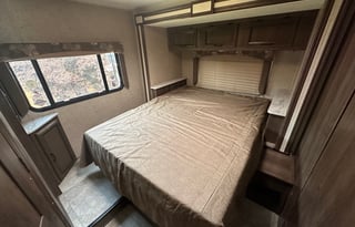 2019 Coachmen RV Freelander 26DS Chevy 4500