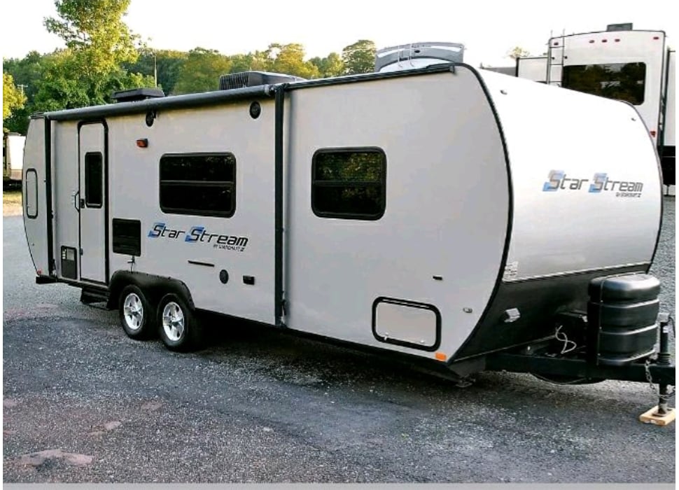 Travel Trailer rentals in Middlesex