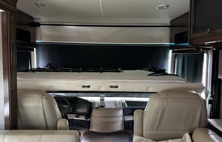 Fortis 33HB w/ Delivery, Sleeps 6-8