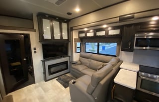 2018 Grand Design Momentum M-Class 395M