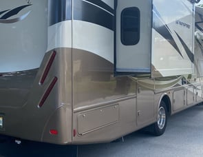 Thor Motor Coach Windsport 35M